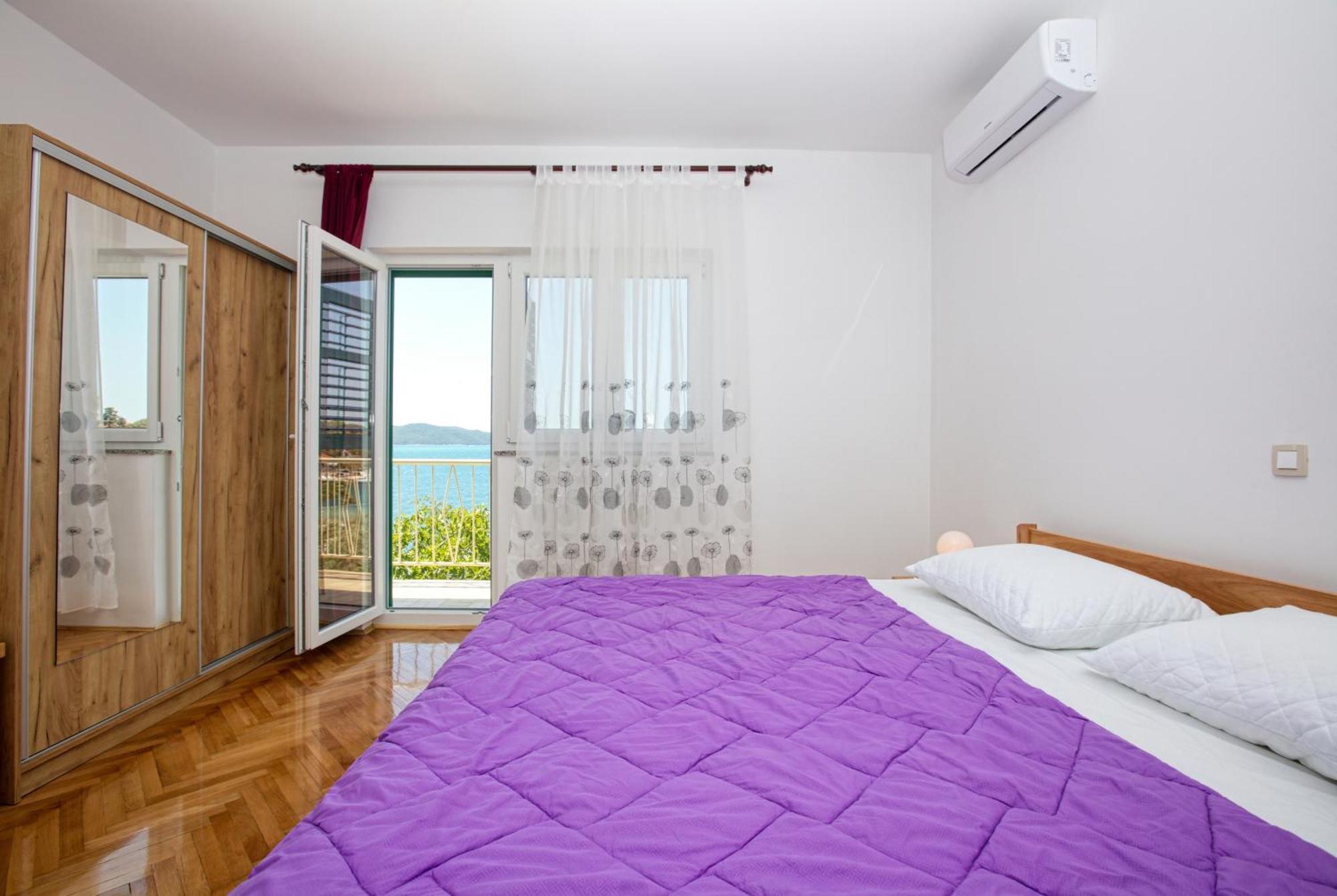 Family Friendly Seaside Apartments Brodarica, Sibenik - 4833 Brodarica  Camera foto