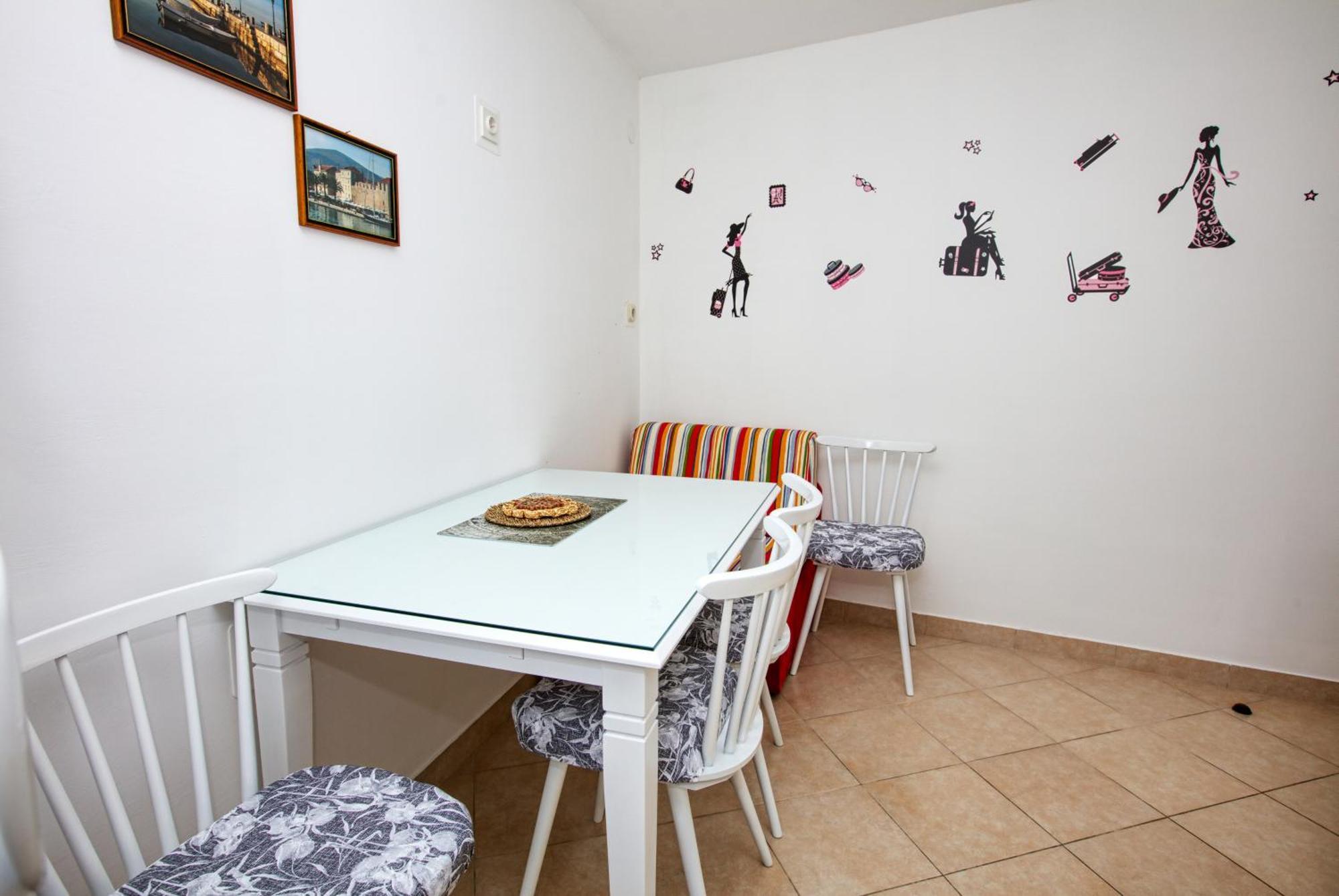 Family Friendly Seaside Apartments Brodarica, Sibenik - 4833 Brodarica  Camera foto