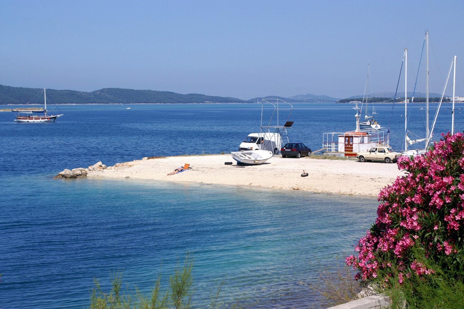 Family Friendly Seaside Apartments Brodarica, Sibenik - 4833 Brodarica  Esterno foto