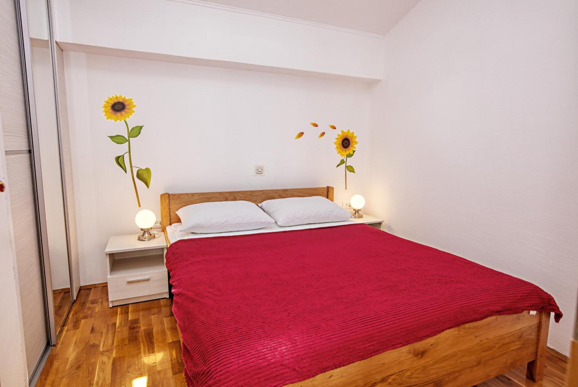 Family Friendly Seaside Apartments Brodarica, Sibenik - 4833 Brodarica  Esterno foto